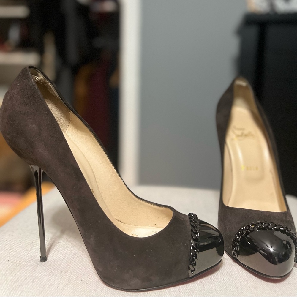 Christian louboutin pumps